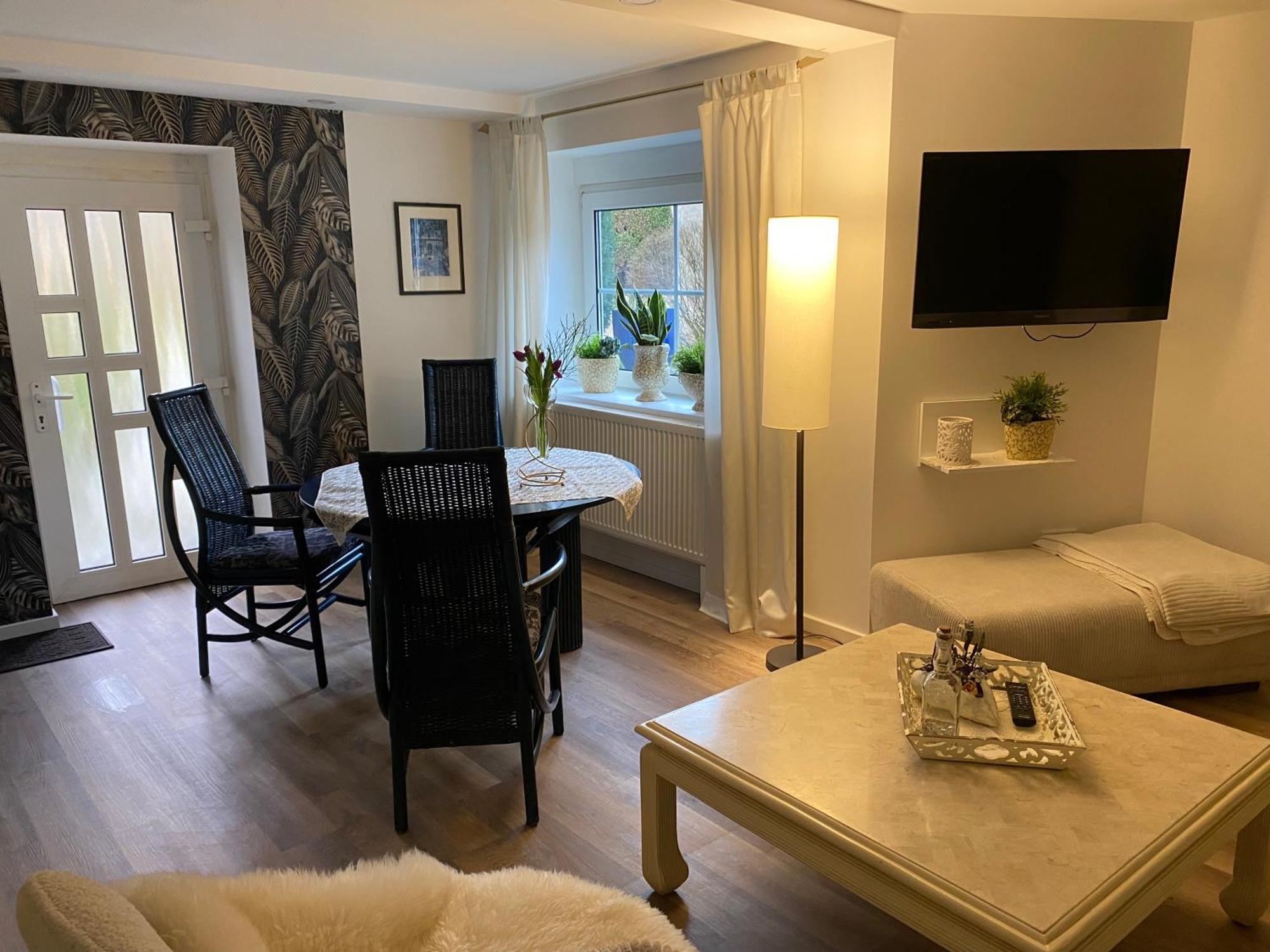 Ferienwohnung Lea バート・カールスハーフェン エクステリア 写真